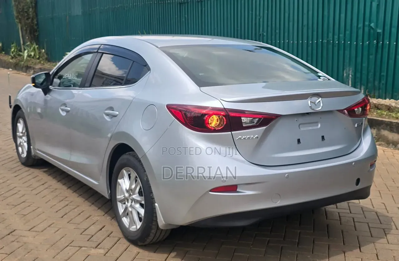 Mazda Axela 2019 Silver