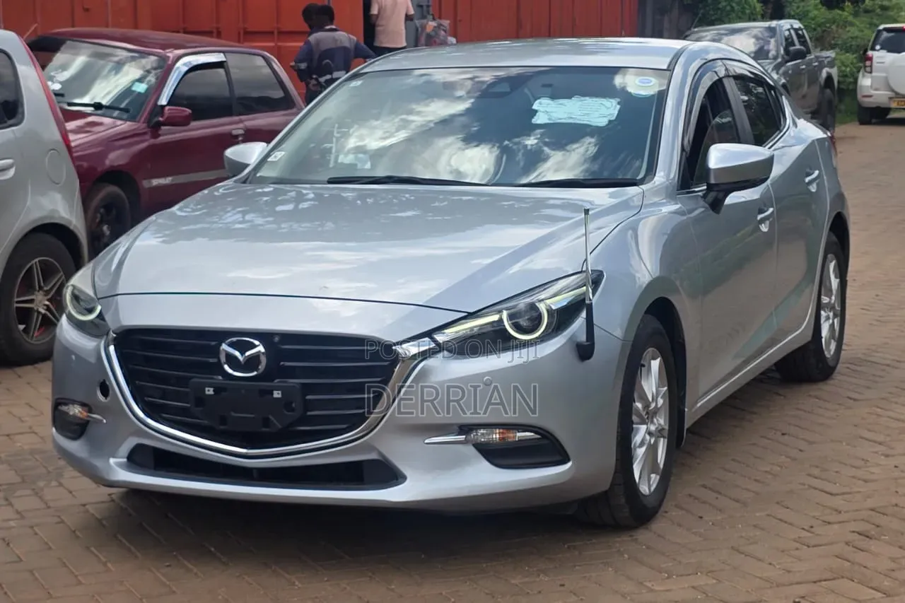 Mazda Axela 2019 Silver