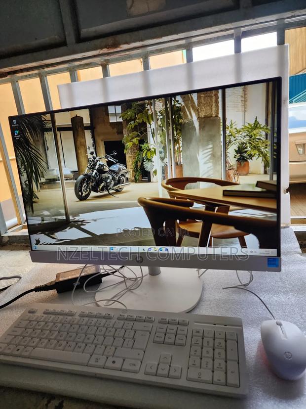 Desktop Computer HP 200 G4 All-in-One 16GB Intel Core i5 SSD 512GB