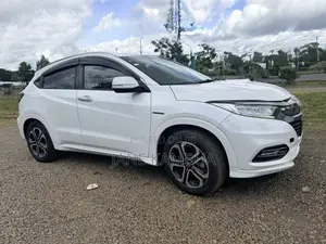 Honda Vezel 1.5 Hybrid 2WD 2018 Pearl