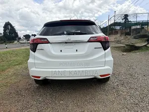 Honda Vezel 1.5 Hybrid 2WD 2018 Pearl