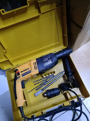 Double Chuck Rotary Hammer Dewalt