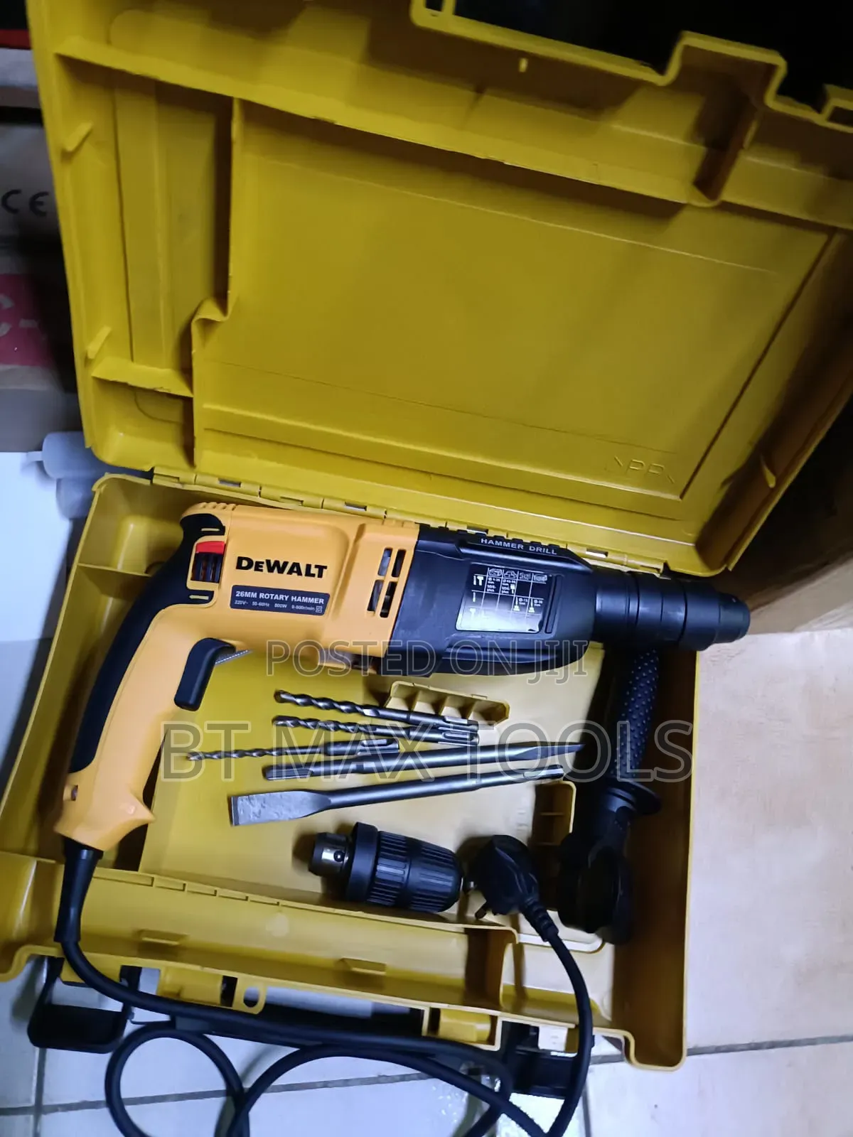 Double Chuck Rotary Hammer Dewalt