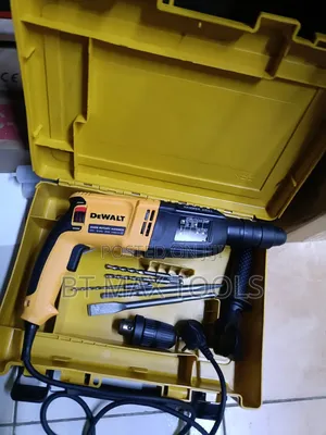 Double Chuck Rotary Hammer Dewalt