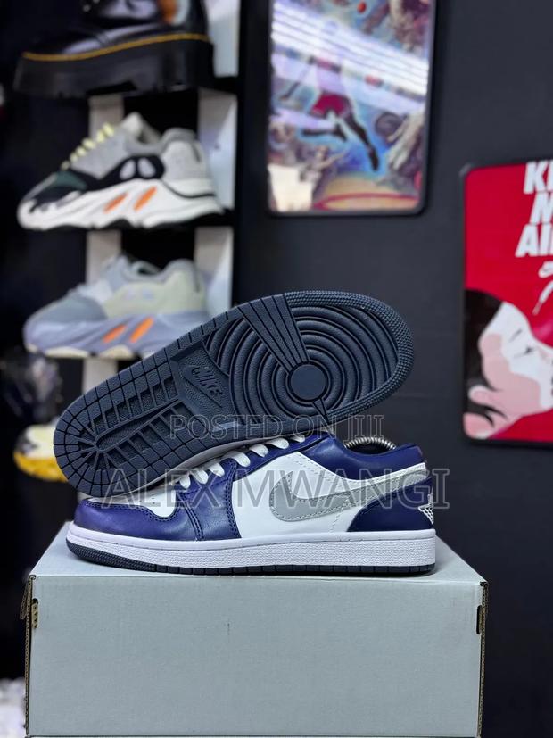 Nike Jordan 1