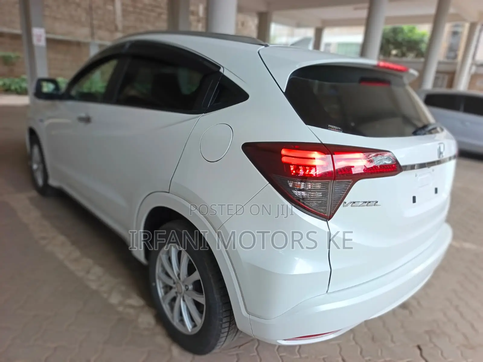 Honda Vezel 1.5 Hybrid 2WD 2019 Silver
