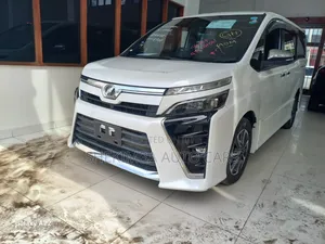 Toyota Voxy 2019 White