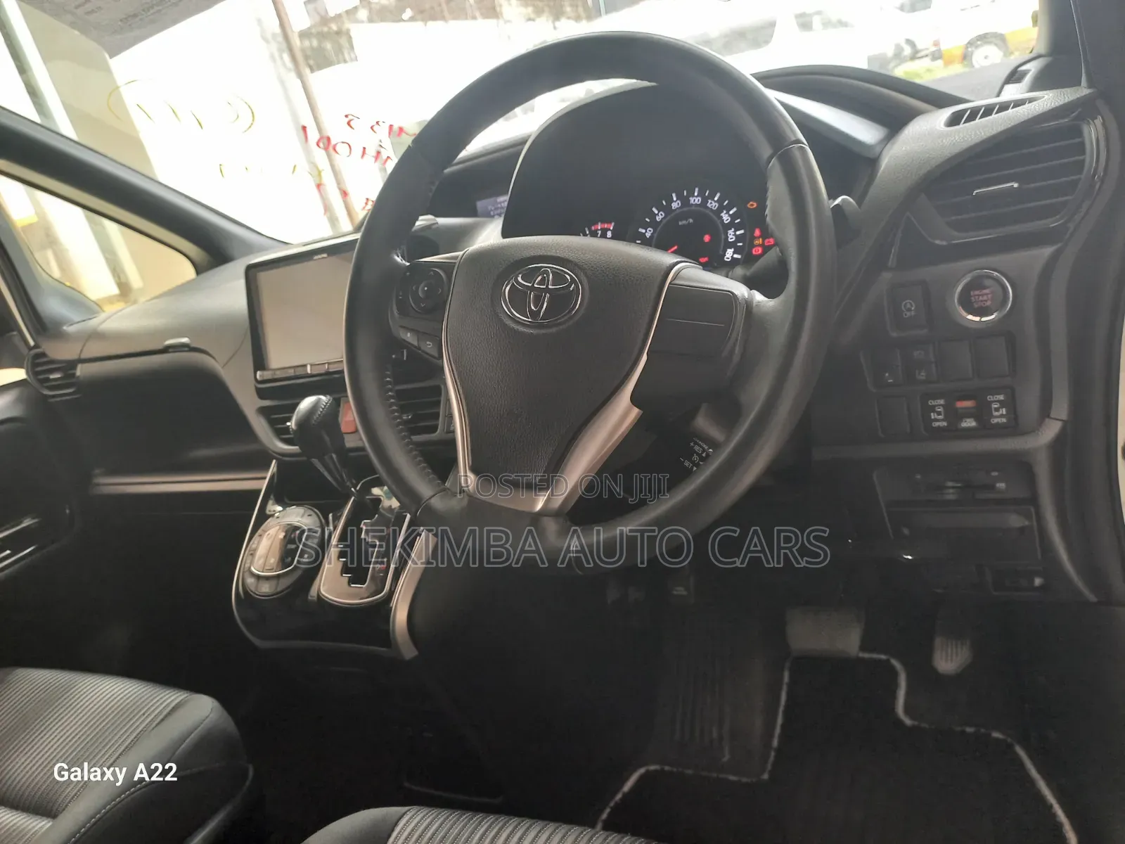 Toyota Voxy 2019 White