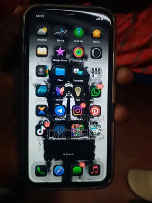 Apple iPhone 11 64 GB Red
