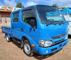 Toyota Dyna Double Cabin