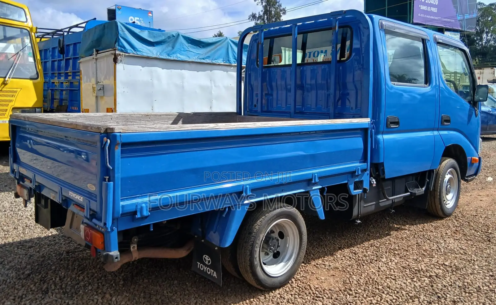 Toyota Dyna Double Cabin