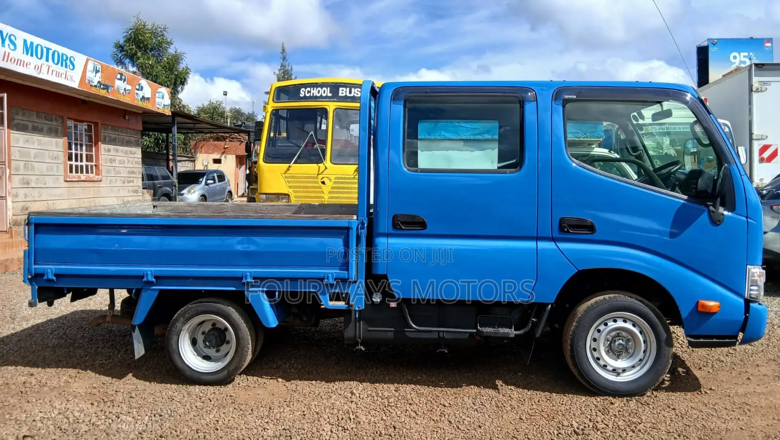 Toyota Dyna Double Cabin