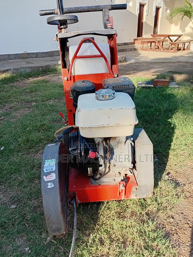 Asphalt Saw - main view