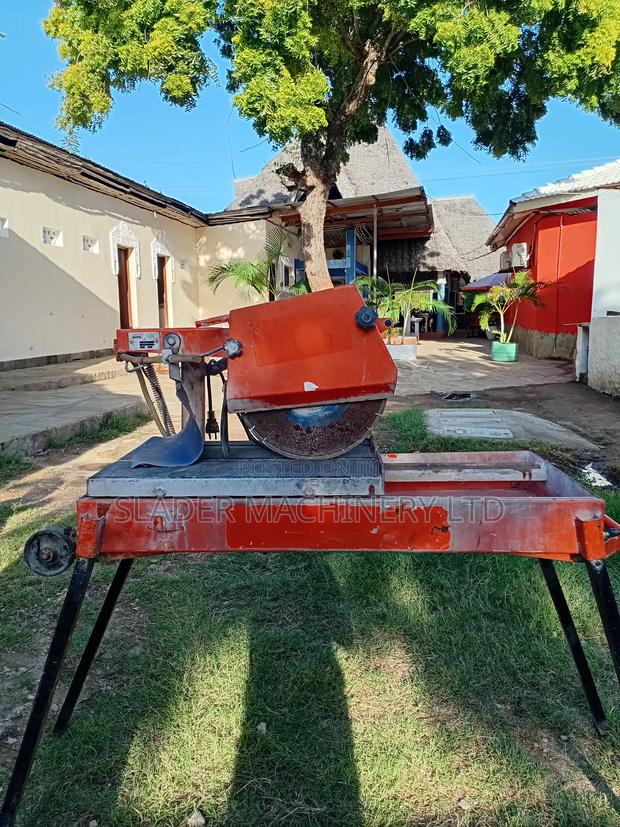 Paving Stone Saw - thumbnail 2