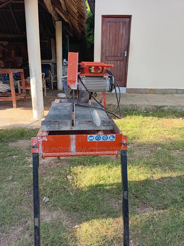 Paving Stone Saw - thumbnail 3