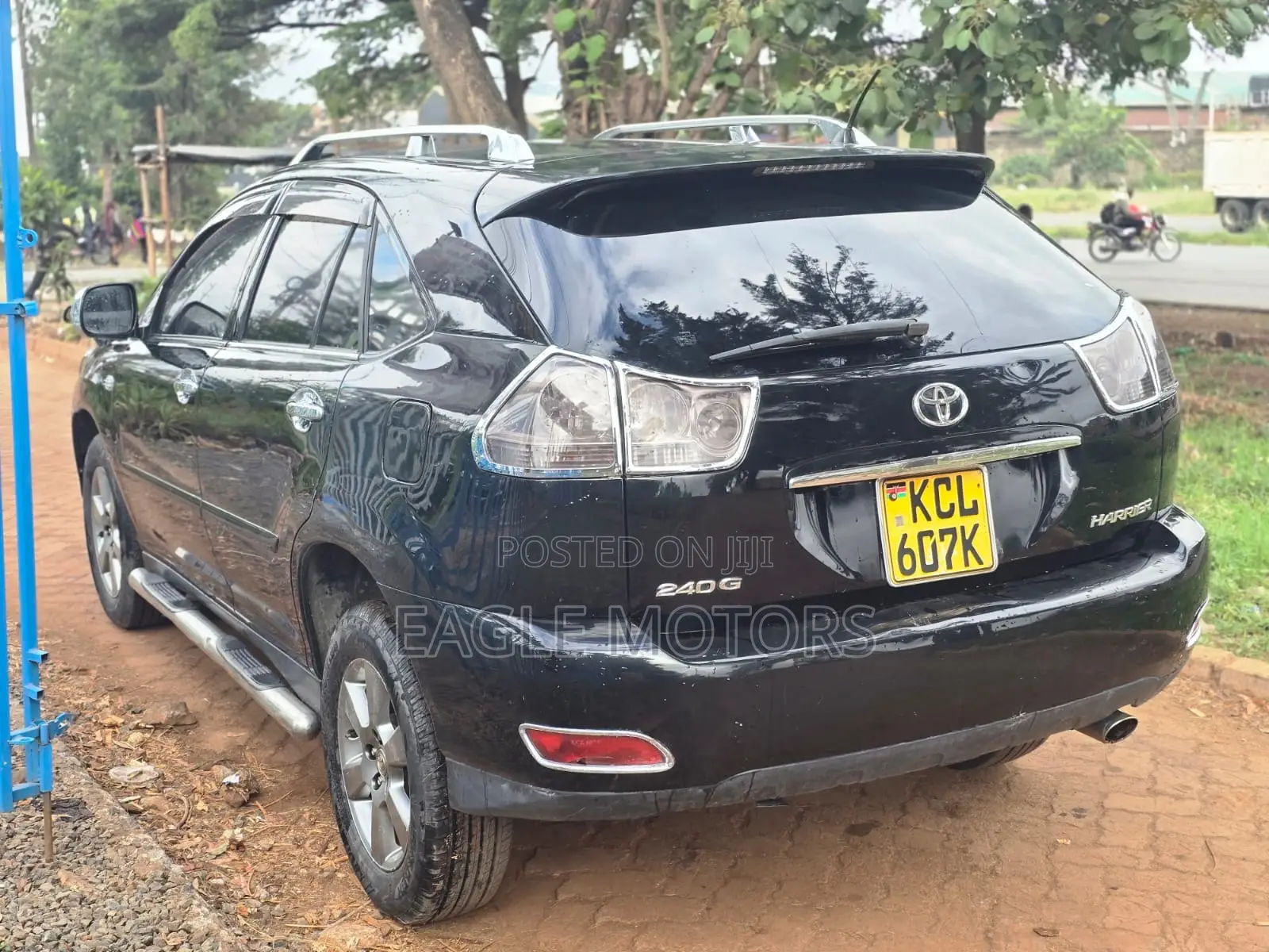Toyota Harrier 2.4 2012 Black
