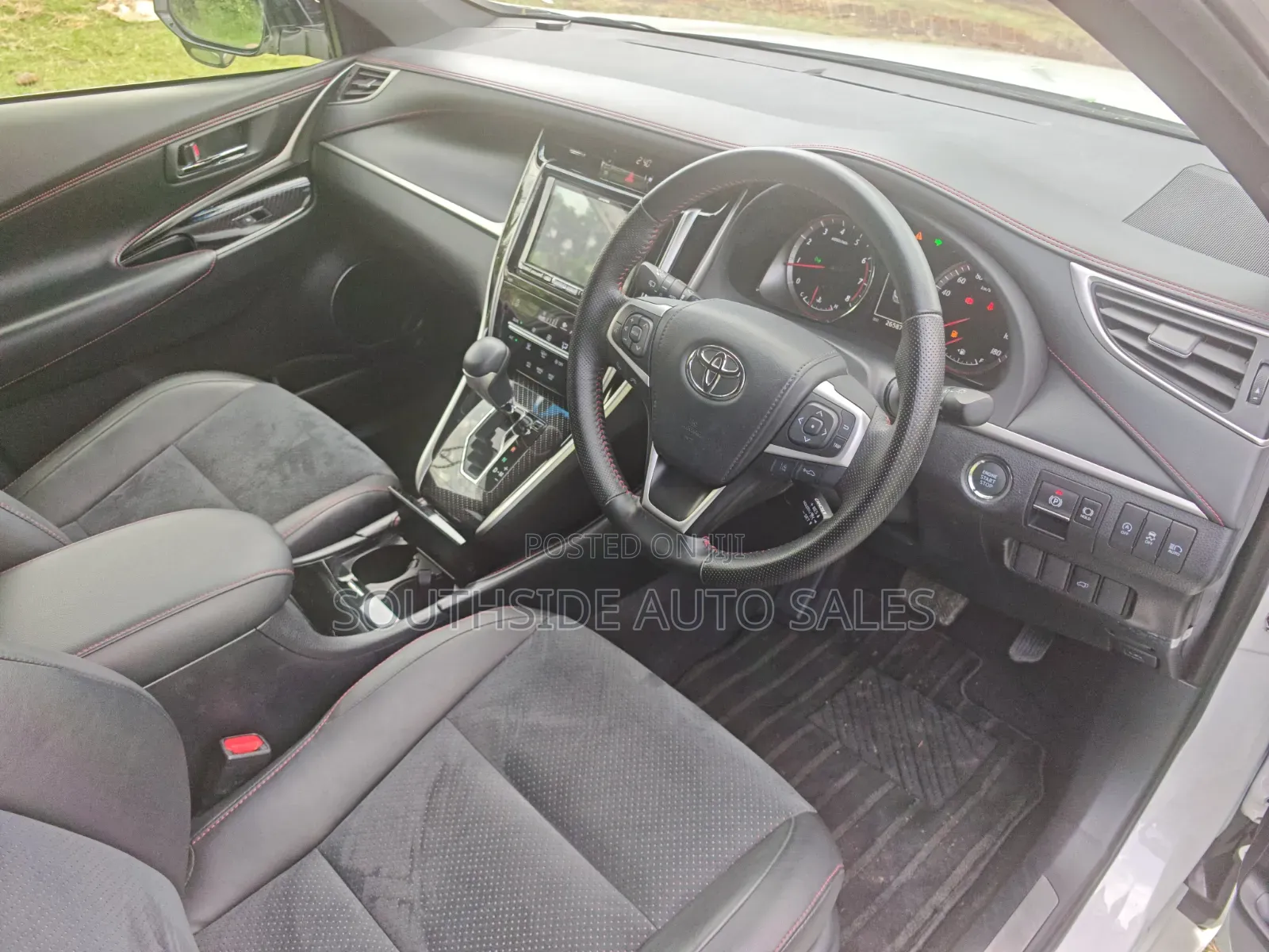 Toyota Harrier 2.0 Turbo 2019 White