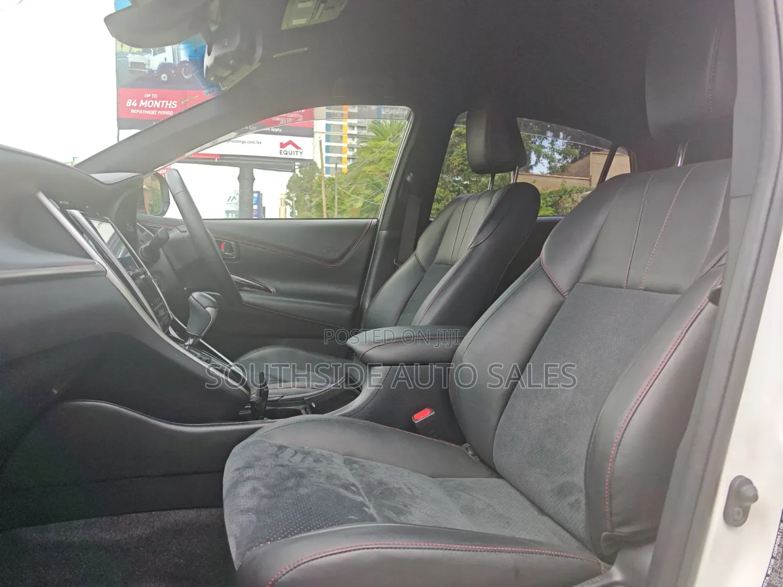 Toyota Harrier 2.0 Turbo 2019 White