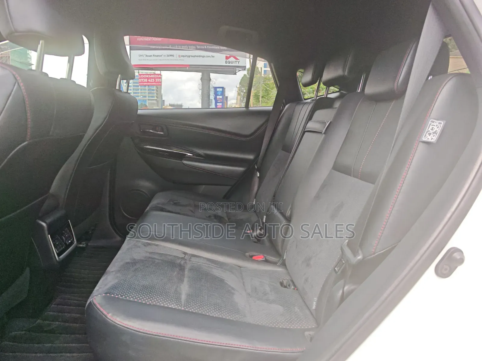 Toyota Harrier 2.0 Turbo 2019 White