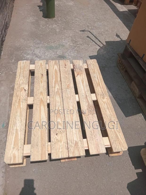 Wooden Pallets - thumbnail 3