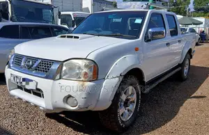 Nissan Hardbody 2019 White
