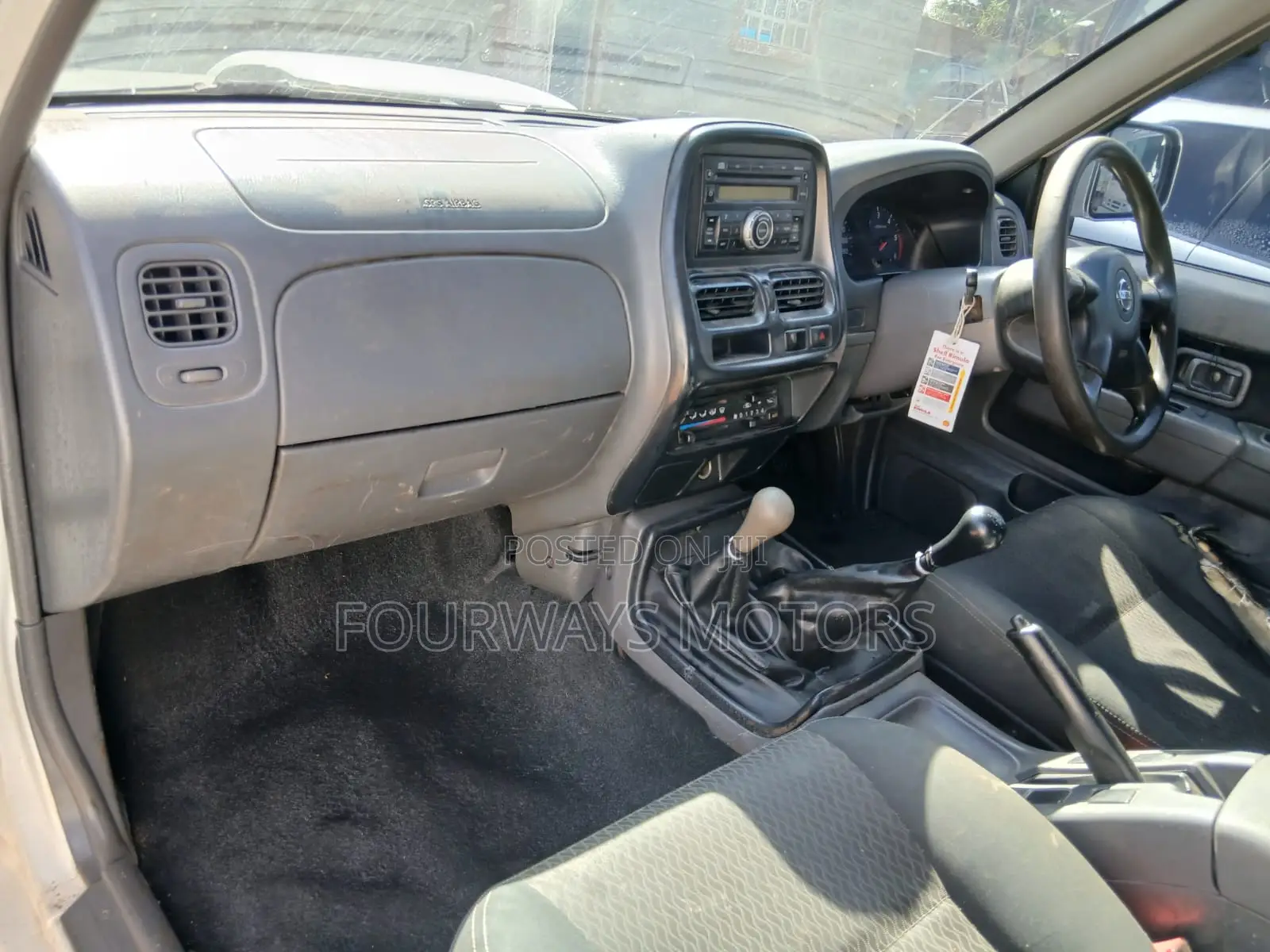 Nissan Hardbody 2019 White