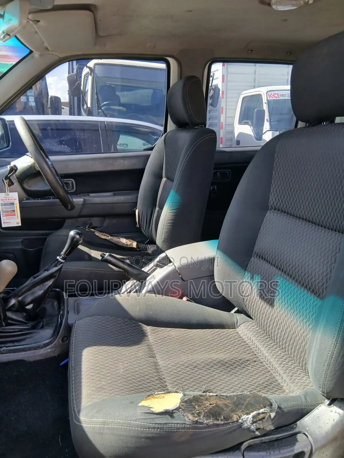 Nissan Hardbody 2019 White