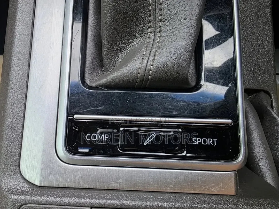 Toyota Land Cruiser Prado 2019 Black
