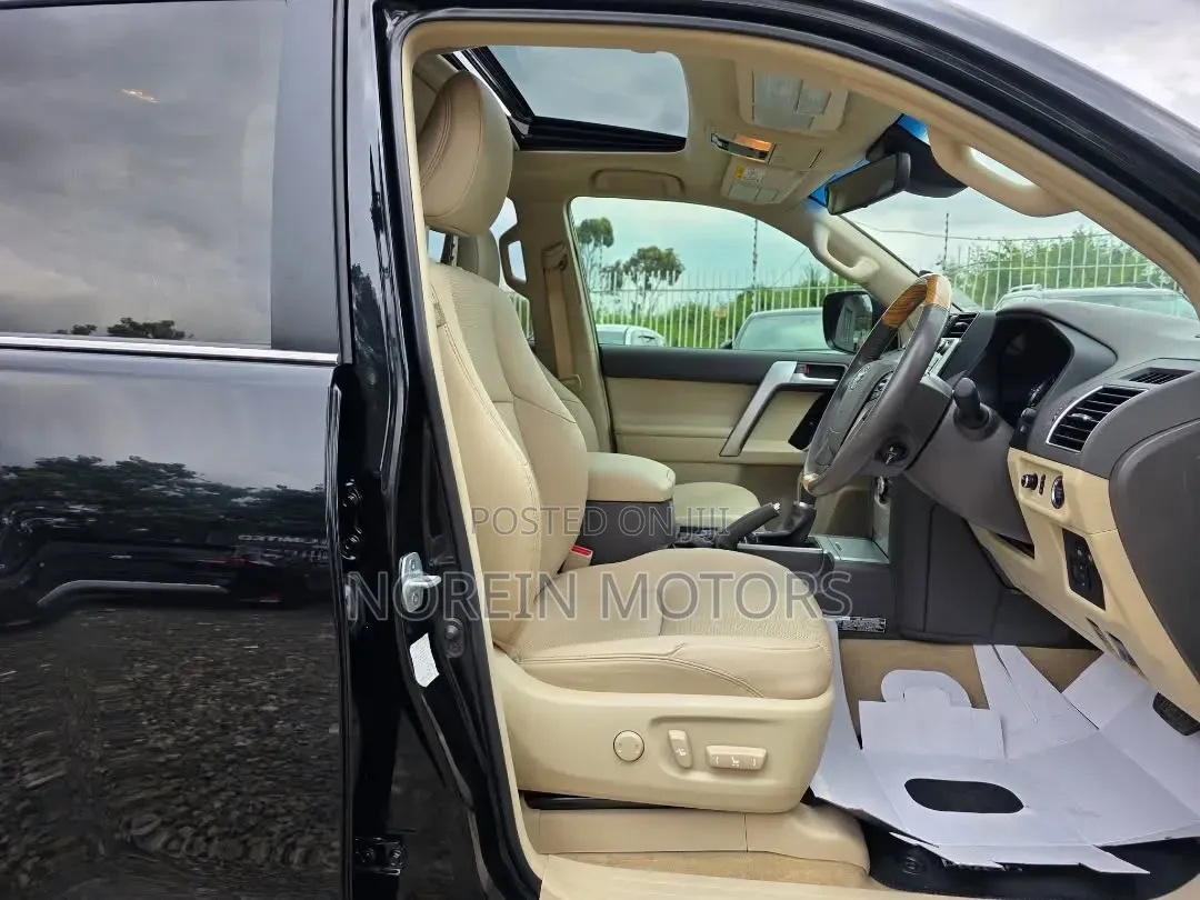 Toyota Land Cruiser Prado 2019 Black