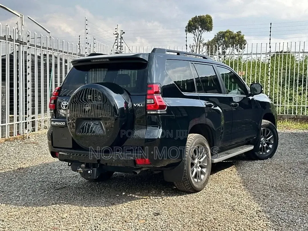Toyota Land Cruiser Prado 2019 Black