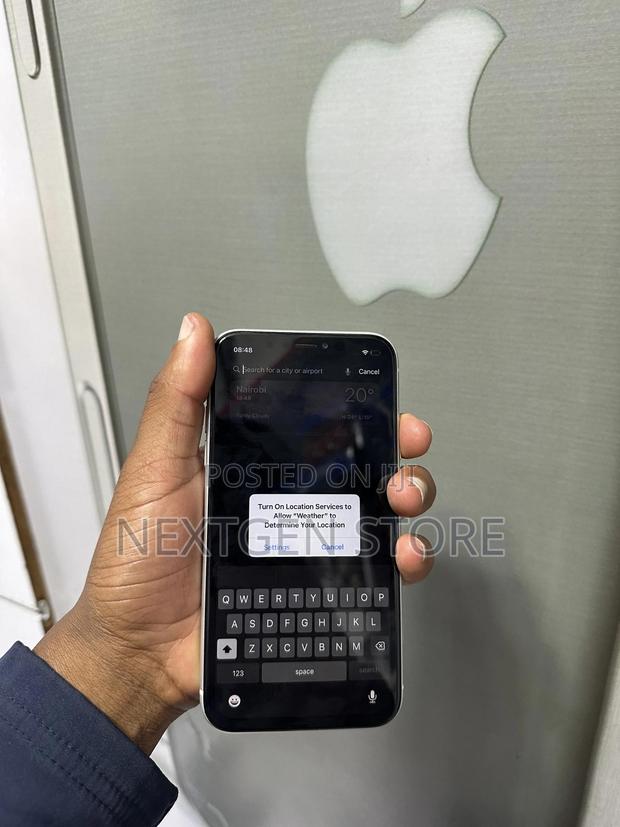 Apple XR 64 GB White - thumbnail 2