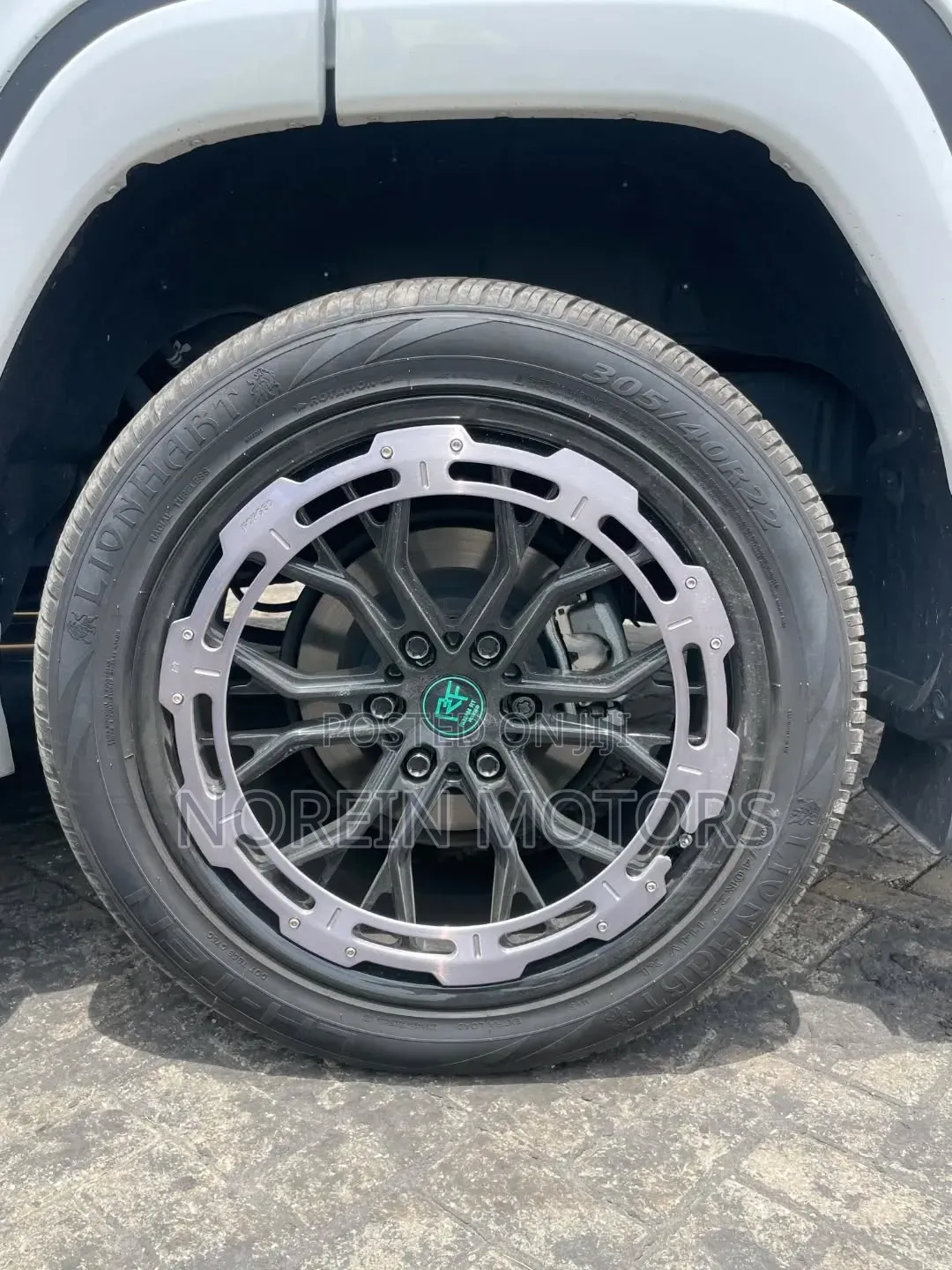 Toyota Land Cruiser Prado 2023 White