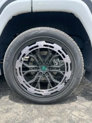 Toyota Land Cruiser Prado 2023 White