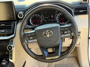 Toyota Land Cruiser Prado 2023 White