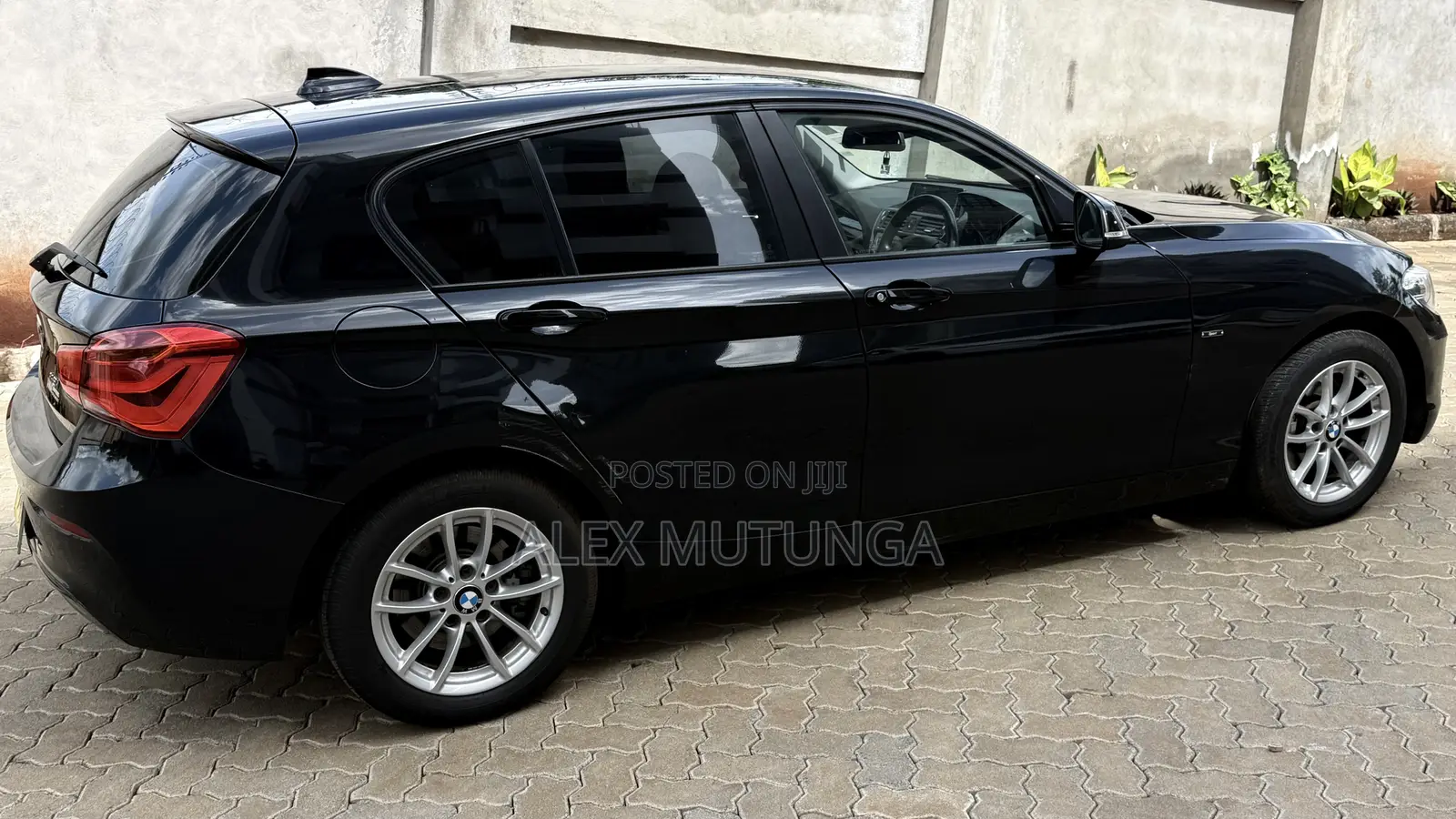BMW 118i 2015 Black