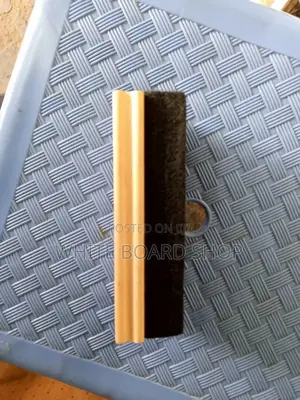 Eco-Friendly Wooden Duster