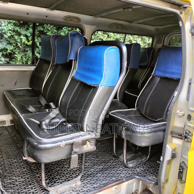 Nissan Caravan (Urvan) 2009 Yellow - thumbnail 5