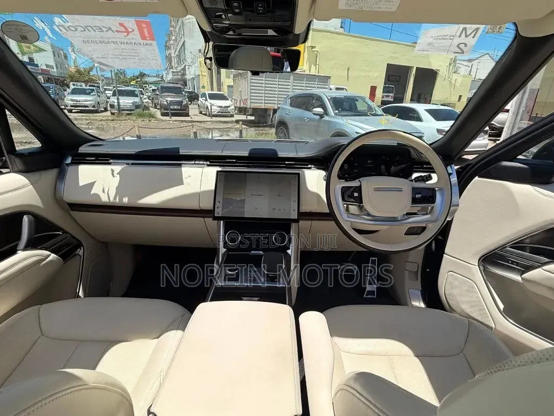 Land Rover Range Rover Vogue 2022 Burgundy