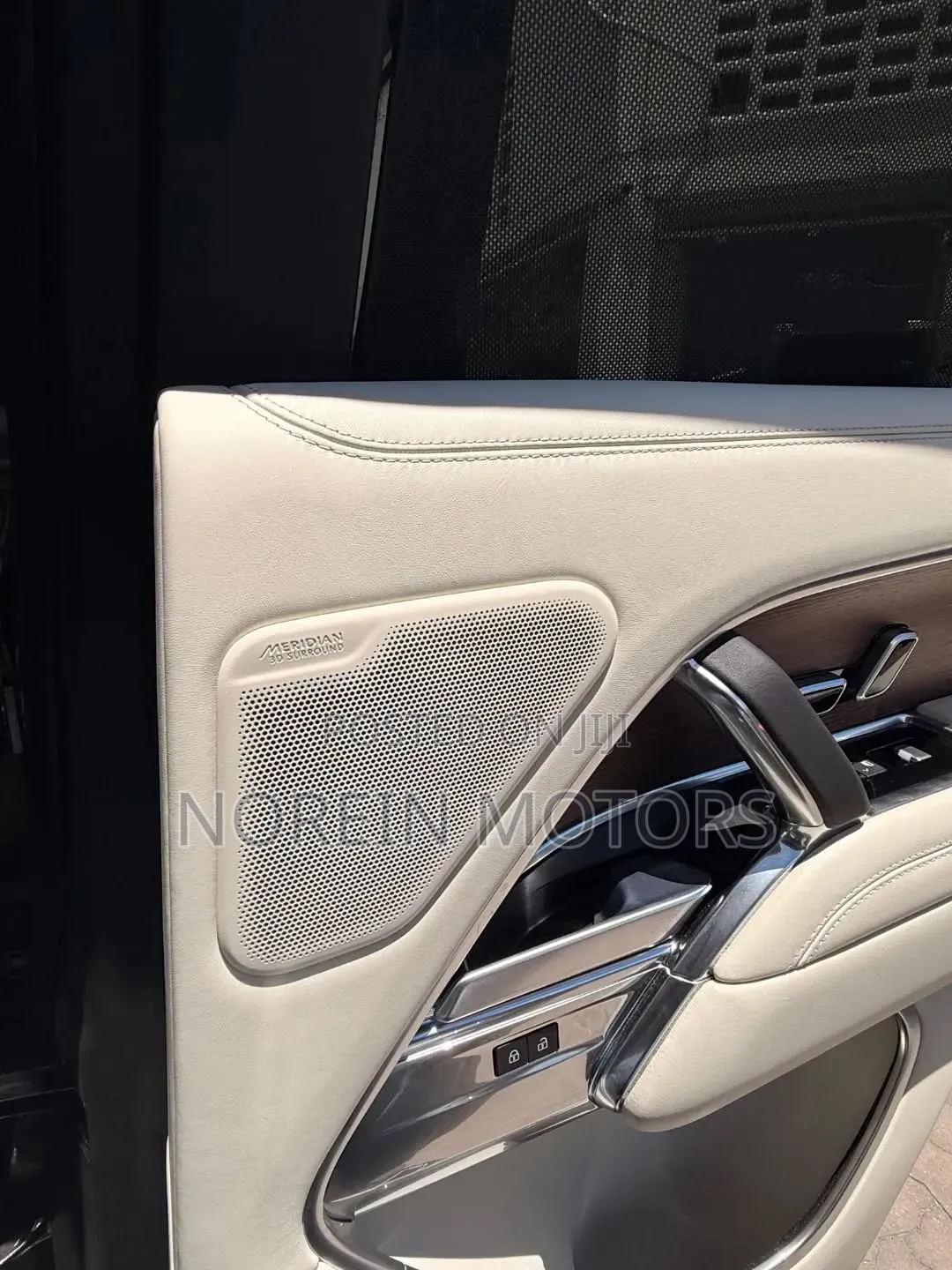 Land Rover Range Rover Vogue 2022 Burgundy