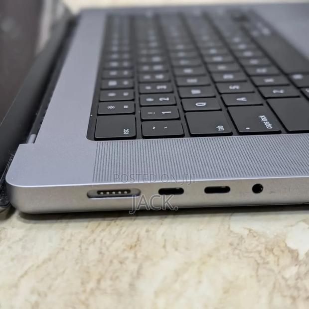 Laptop Apple MacBook Pro 2021 M1 32GB Apple M1 Pro SSD 512GB - thumbnail 2