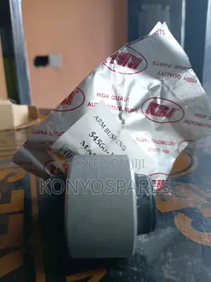 Small Control Arm Bushes Nissan Note