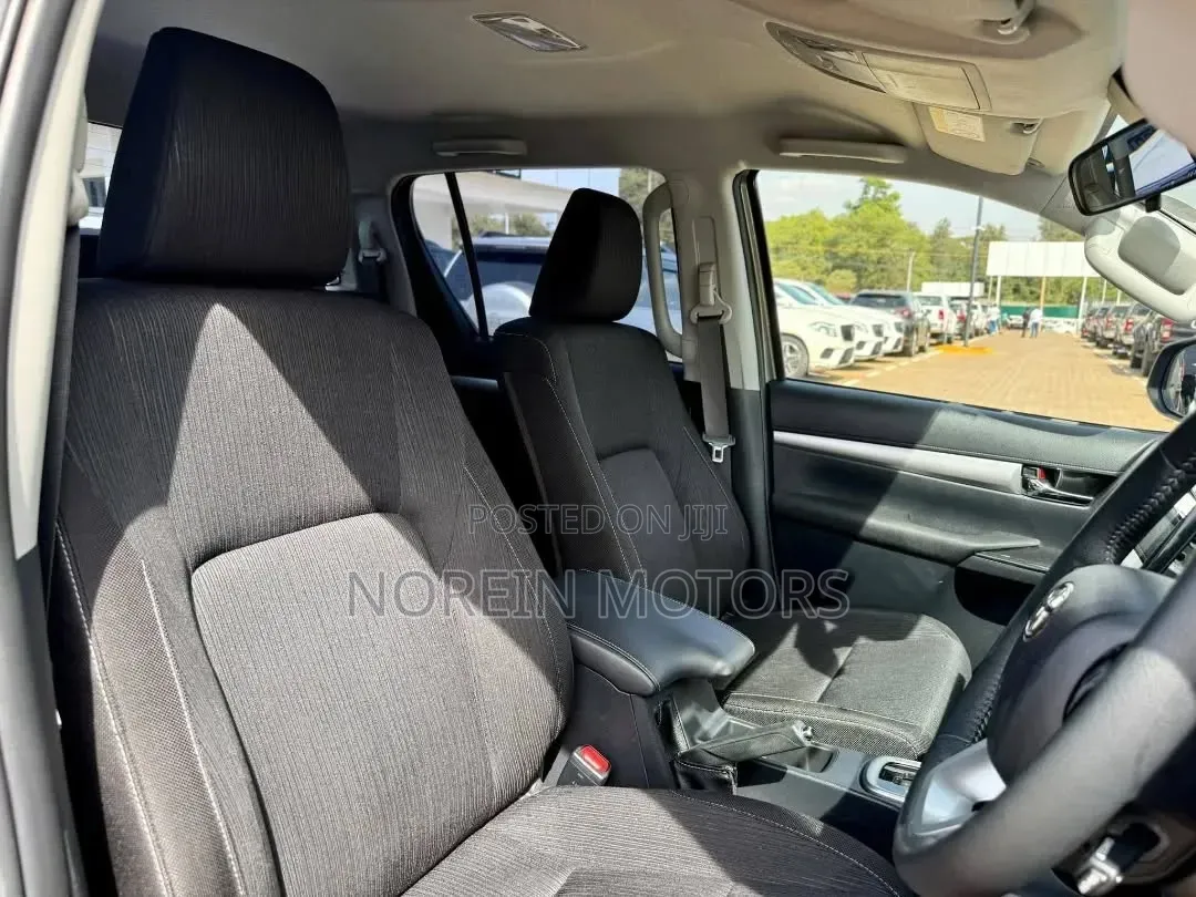 Toyota Hilux Revo Double Cab Deisel 2.4 AWD 2020 Green