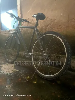 Mountain Bike Size 26 Front Suspension 21 Speeds, Aluminium Frame