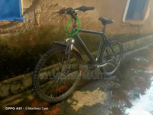 Mountain Bike Size 26 Front Suspension 21 Speeds, Aluminium Frame