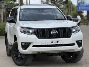 Toyota Land Cruiser Prado 2.7 2023 White