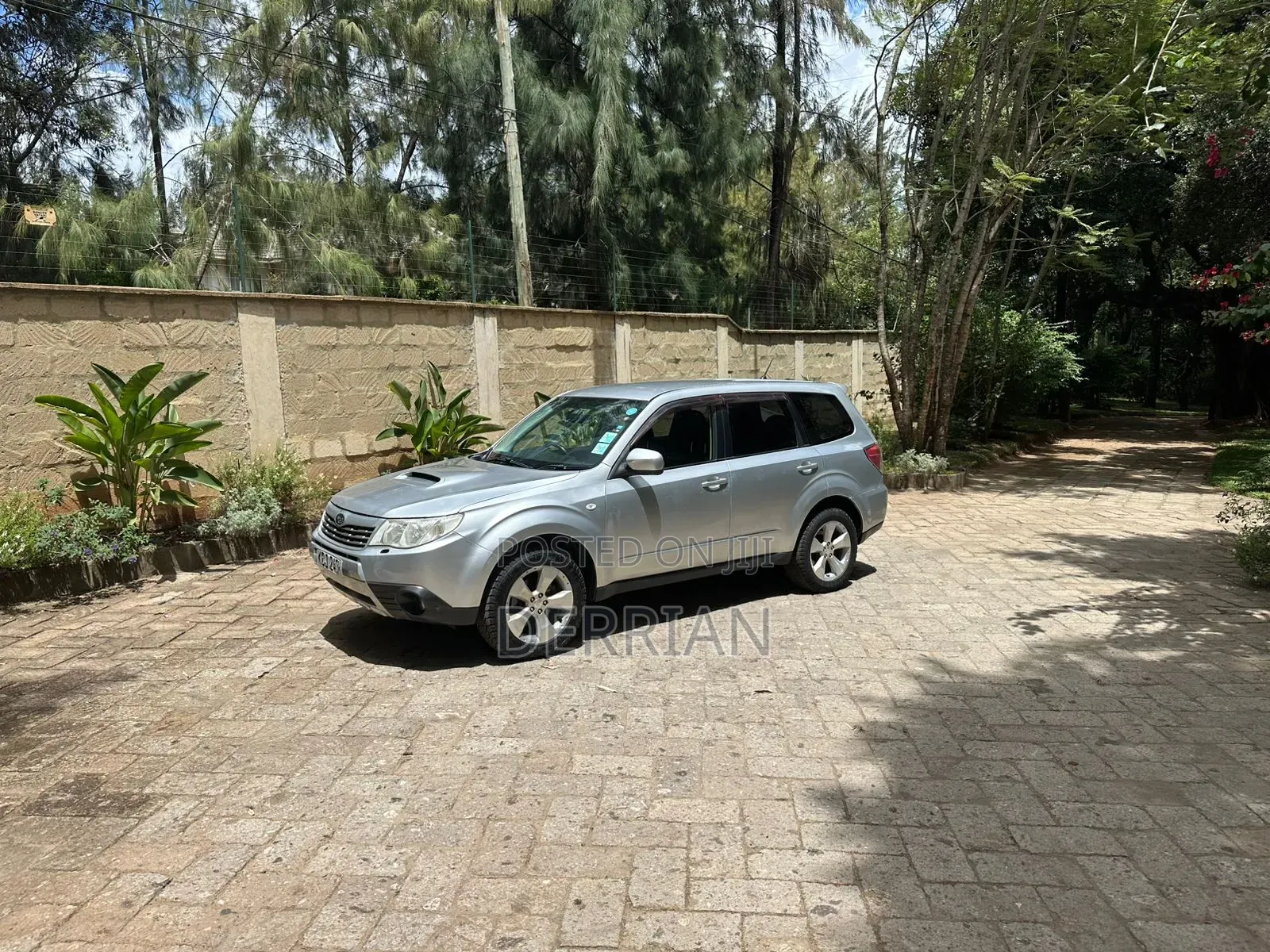 Subaru Forester 2010 Silver