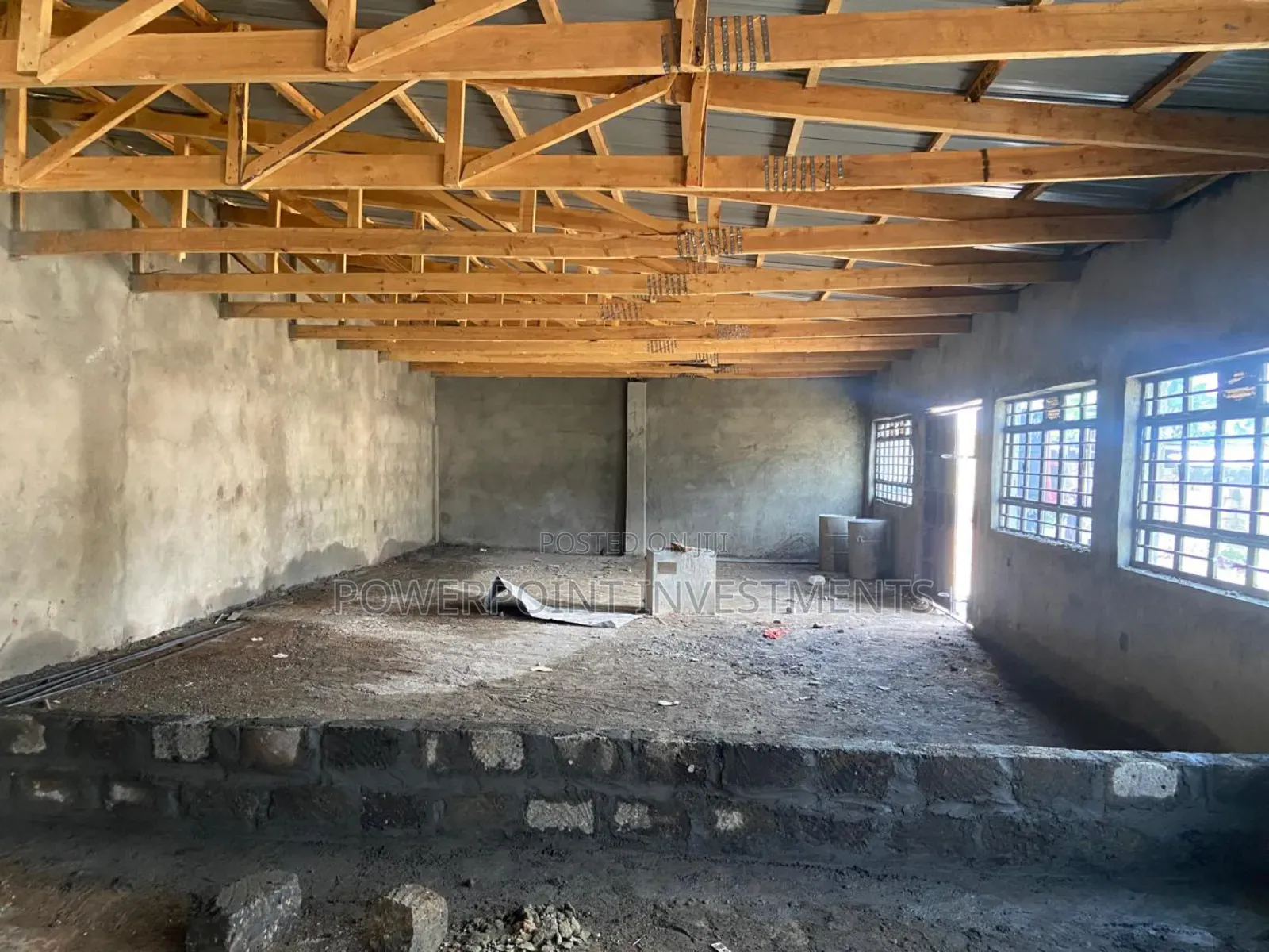 Warehouse 1500 Sq Ft Near Two Rivers Northern Bypass - Ruaka