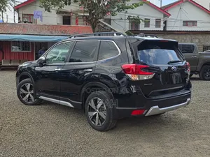 Subaru Forester 2019 Black
