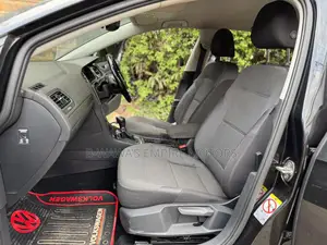 Volkswagen Golf TSI S FWD 2018 Black