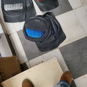 Universal Car Interior Floor Mats-Color Patch Edition(Blue/Red/Silver)